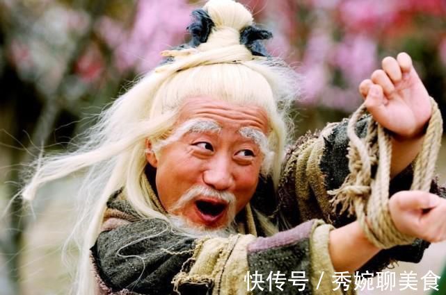 打狗棒法|唯一被金庸“从小写到老”的女主,天赋那么高,为啥武功那么差