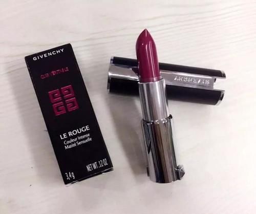 5只买完就后悔的口红吐槽，荧光又显黑！你踩雷了几个？