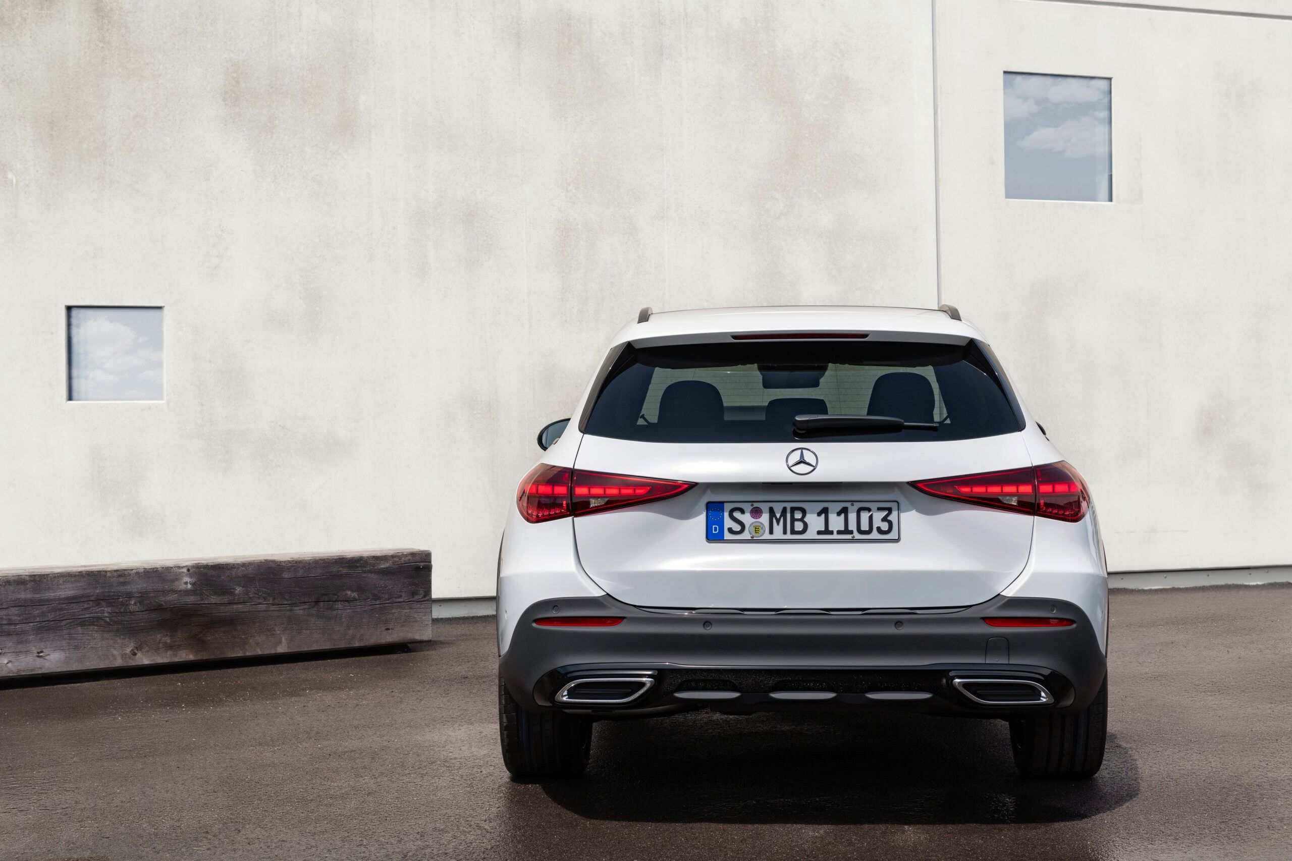 野野|野野的C级,C级家族首次加入的ALL-TERRAIN版本,比旅行高40毫米。慕尼黑车展首发。