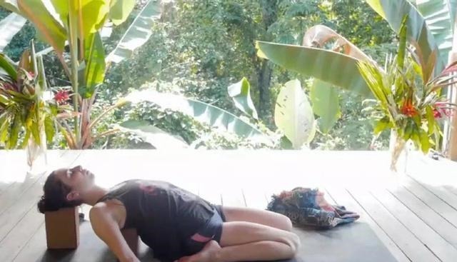 大腿|推荐8个瑜伽动作,专门针对大腿粗、柔韧性还特别差的人