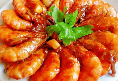 营养物质|周末孩子无肉不欢下雨天大虾降价甩卖,孩子多吃补铁长高,吃饭香