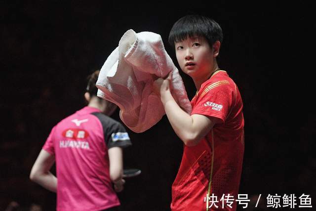 陈梦|孙颖莎没被散养!许昕主管教练现场亲自指导她,4:1逆转日本悍将