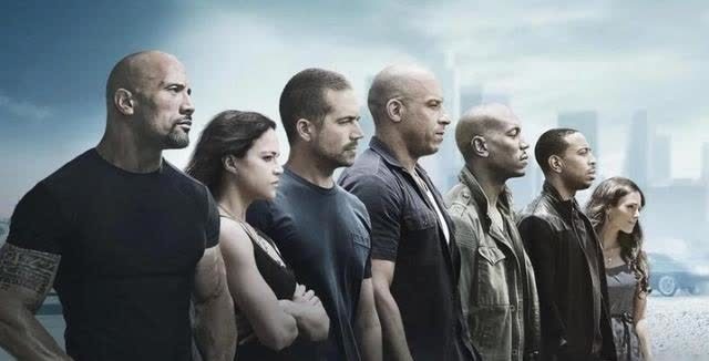 wwe 一辆车飞到外太空,还撞了个卫星,你这让人怎么理解?