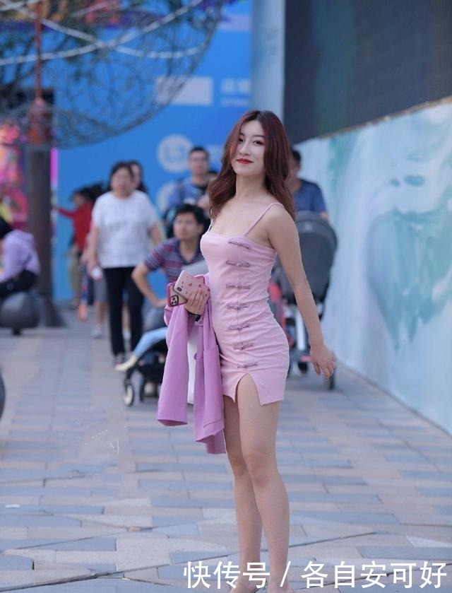 清新|一袭色彩饱满的连衣裙,各种场合都适用,低调高雅清新可人