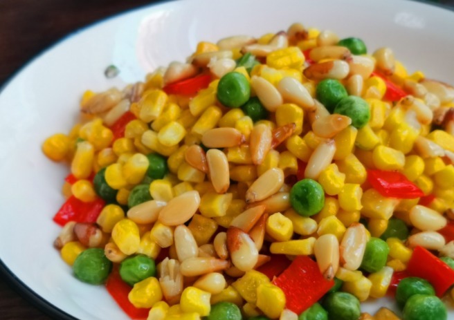 中秋家宴,别全都是大鱼大肉,12道素菜小炒,荤素搭配,清淡解腻