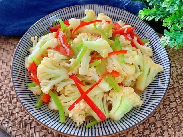 一月，遇见这菜我一买就是十斤，晚上照着吃，瘦到掉裤子！