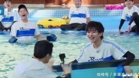 坤坤 塑料兄弟情?蔡徐坤陈立农开“撕”,感情不和再添实锤