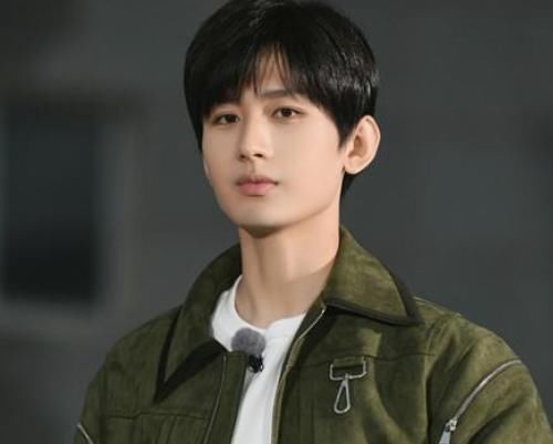 《跑男9》宣布新阵容，黄旭熙回归郑恺退出，新成员是蔡徐坤劲敌