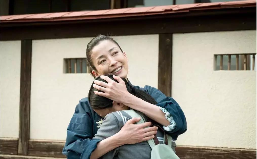 专家|“父母的嘴,决定孩子的路”!专家什么样的家庭,养什么样的娃