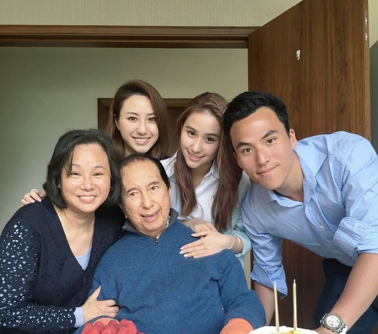 炒饭|71岁戴龙近况,将公开“黯然销魂饭”做法,曾将炒饭5000卖给赌王