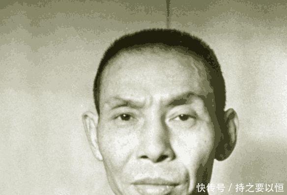 此人|此人看上的女子,杜月笙不但不敢生气,还乖乖的把人送到了车上!