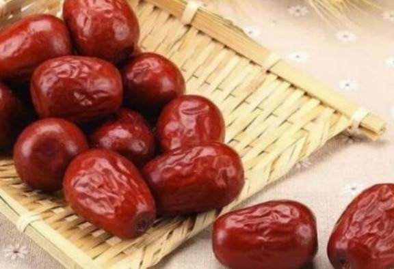 生吃|“红枣”生吃好,还是泡水喝好多数人都搞错了,难怪看不到功效