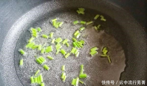豆腐|日本人称它为“长寿菜”,和豆腐一起煮,每天一碗,健康营养
