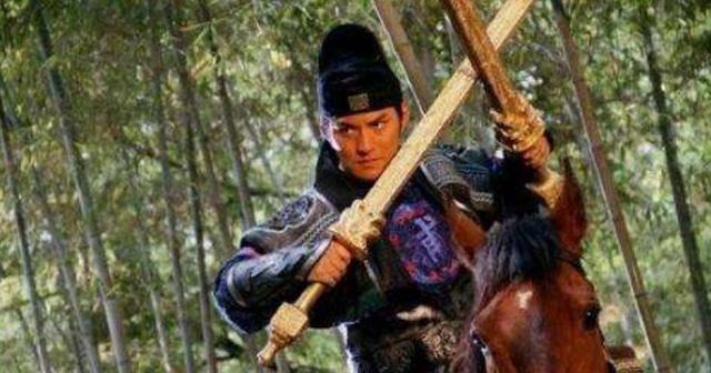 李元霸|隋唐演义中第一猛将,跟李元霸并列,会三大绝技,落陷阱中箭身亡