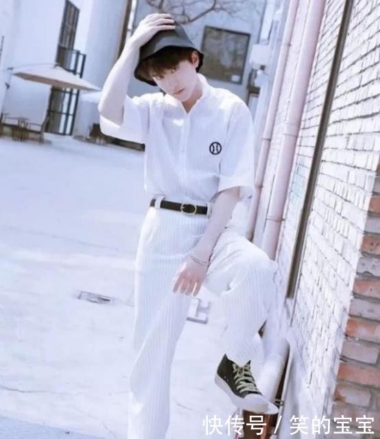 时尚|普通运动装也能穿出时尚感,体育部男朋友们的穿着,充满青春活力