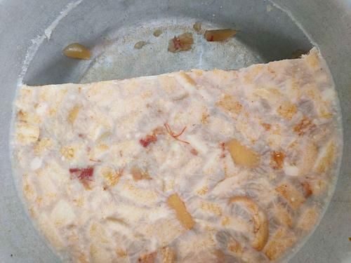 这东西含有胶原蛋白，8块钱一斤，女生可多吃，肤白气色好！