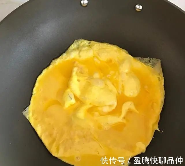 洋葱和此物一起炒,等于“血管清洁工”,软化血管,血管也通畅了