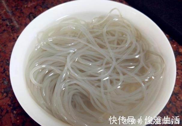 韭菜|怎么辨别出掺假的粉条？学会4个技巧轻松避开，不怕吃到假粉条