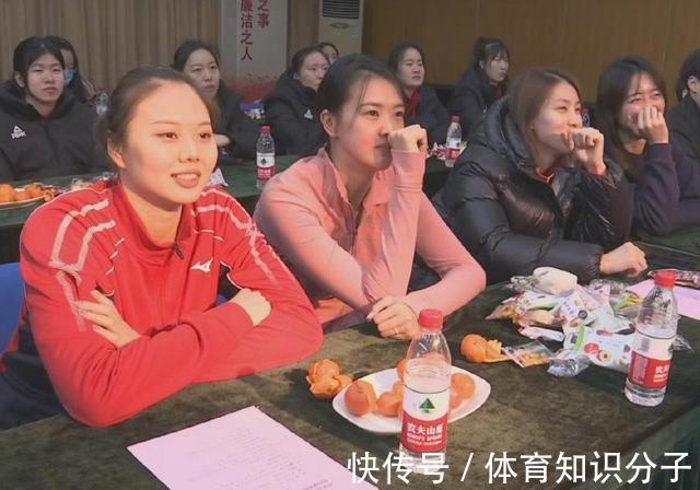 队员|官宣，中国女排巴黎一期将开学，队员名单确定，蔡斌辞行江苏女排