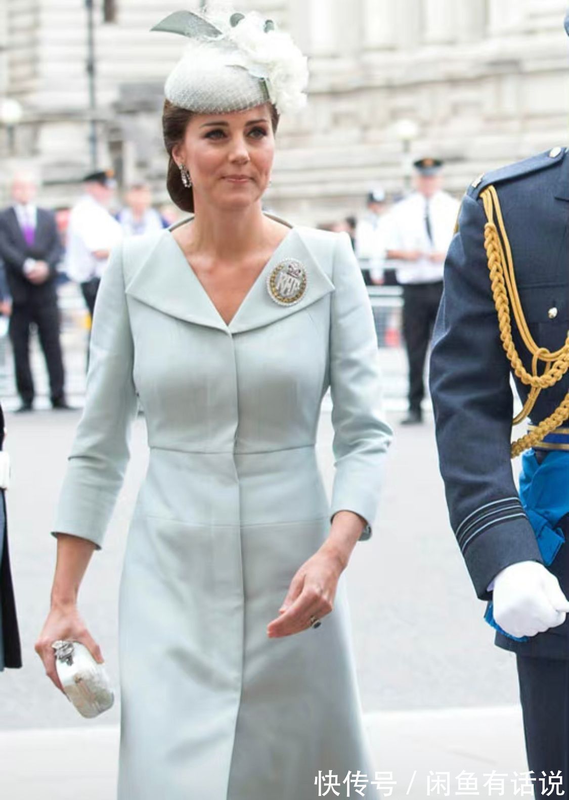 女王|凯特王妃迎40岁生日,连穿三套高定礼服,还戴女王的耳环真受宠
