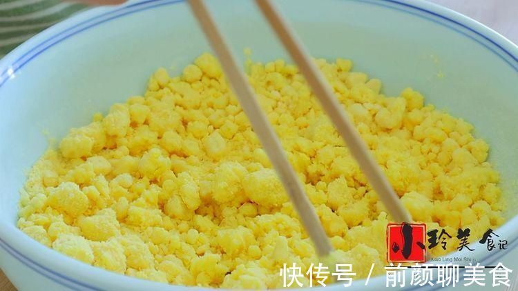 豆瓣酱|玉米面最好吃的做法，一层比一层香，连吃3天都没吃够，营养解馋