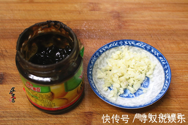 此食材，大多数人没尝过，蒜蓉简单炒一炒，清火利尿，护心脏