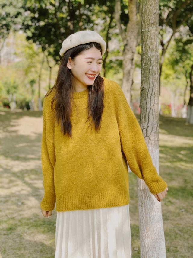 淡雅 40+女生秋天备这3条裙子,搭配西服、针织衫更优雅,时髦又减龄