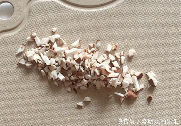 吃长|“钙王”被发现,鸡蛋牛奶不如它,常给孩子吃长高个,增强记忆力