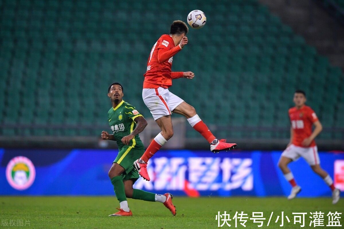 張琳芃|廣州隊(duì)主帥拒回答張琳芃何時(shí)進(jìn)賽區(qū)：包括鄭智在內(nèi)滿意本場(chǎng)發(fā)揮