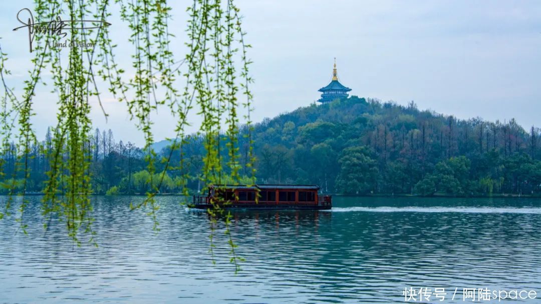 闲游雨后清晨的苏堤，感受“春眠不觉晓”的诗情画意