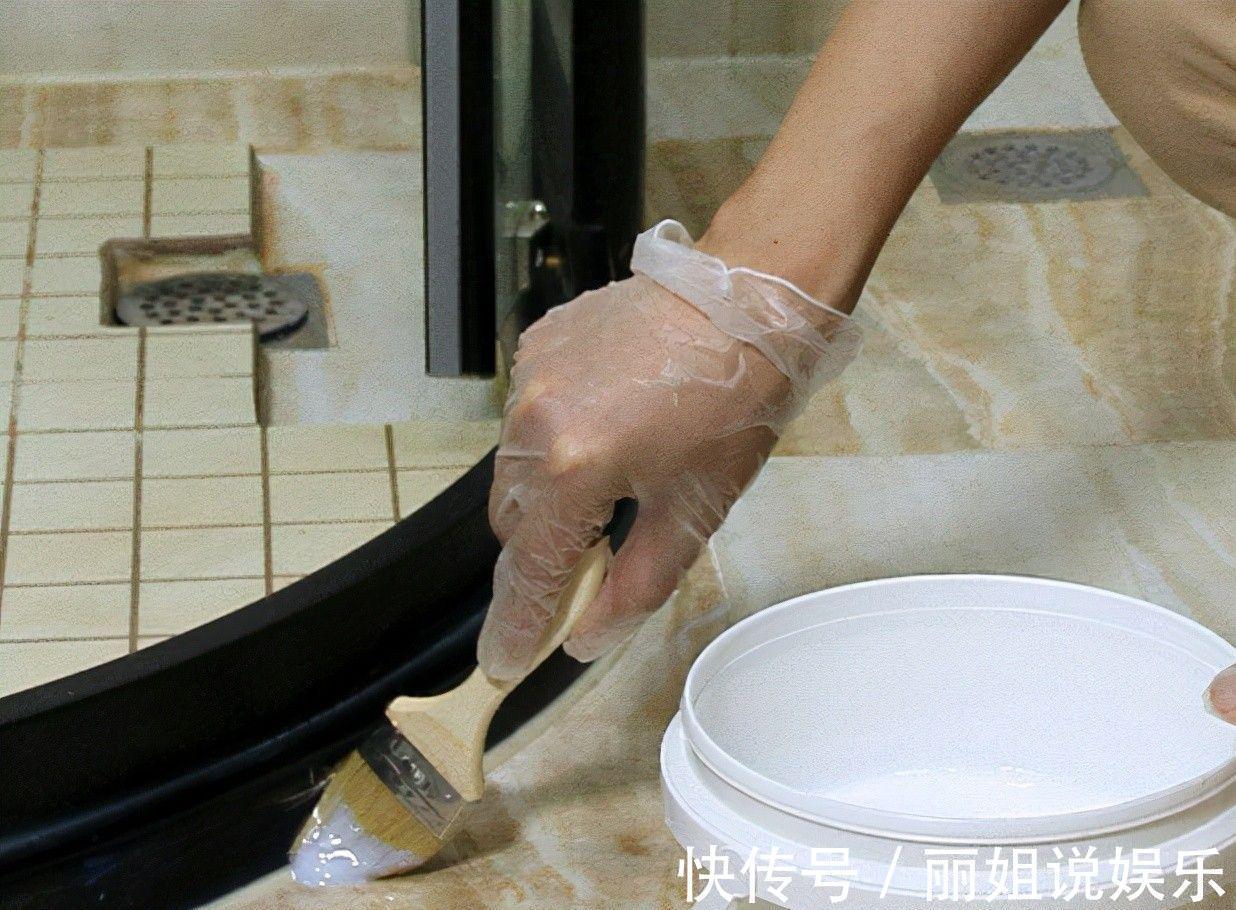 装修|卫生间铺好瓷砖以后漏水,别着急砸瓷砖,有2种方法很实用!