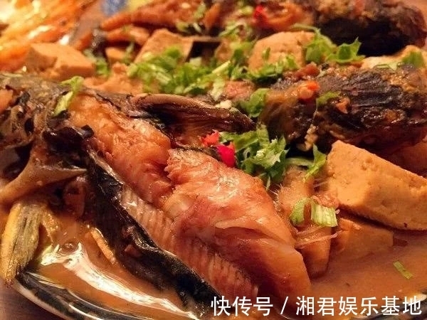 鲈鱼|低脂有营养的几道菜，简单煸炒，好吃滋补不长胖，家人吃得超满足