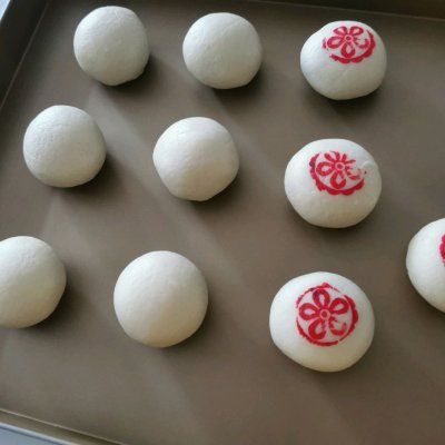 月饼|#鲜到鲜得,月满中秋,沉鱼落宴#辣白菜鲜肉月饼