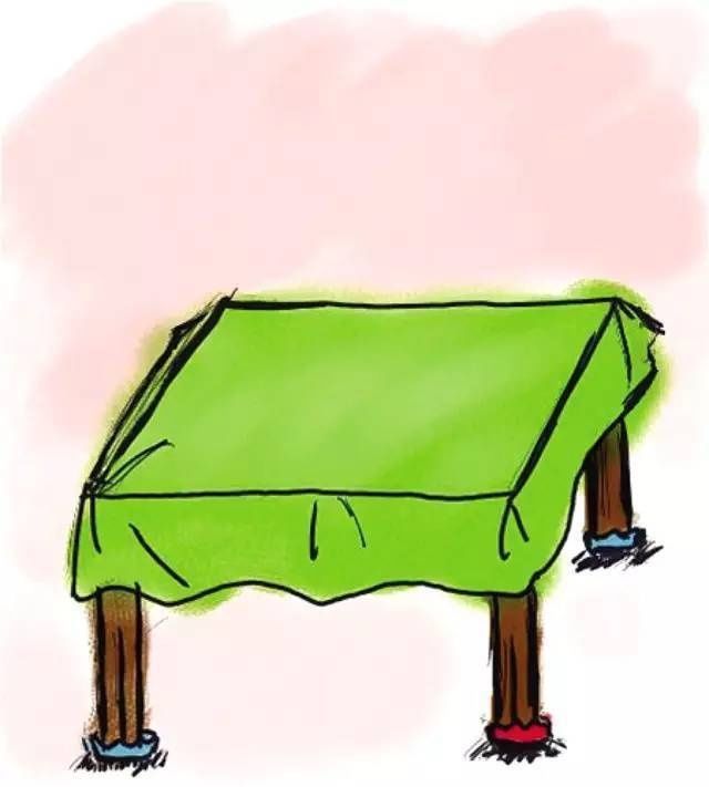 把肥皂放在矿泉水瓶盖上,第二天奇迹发生了