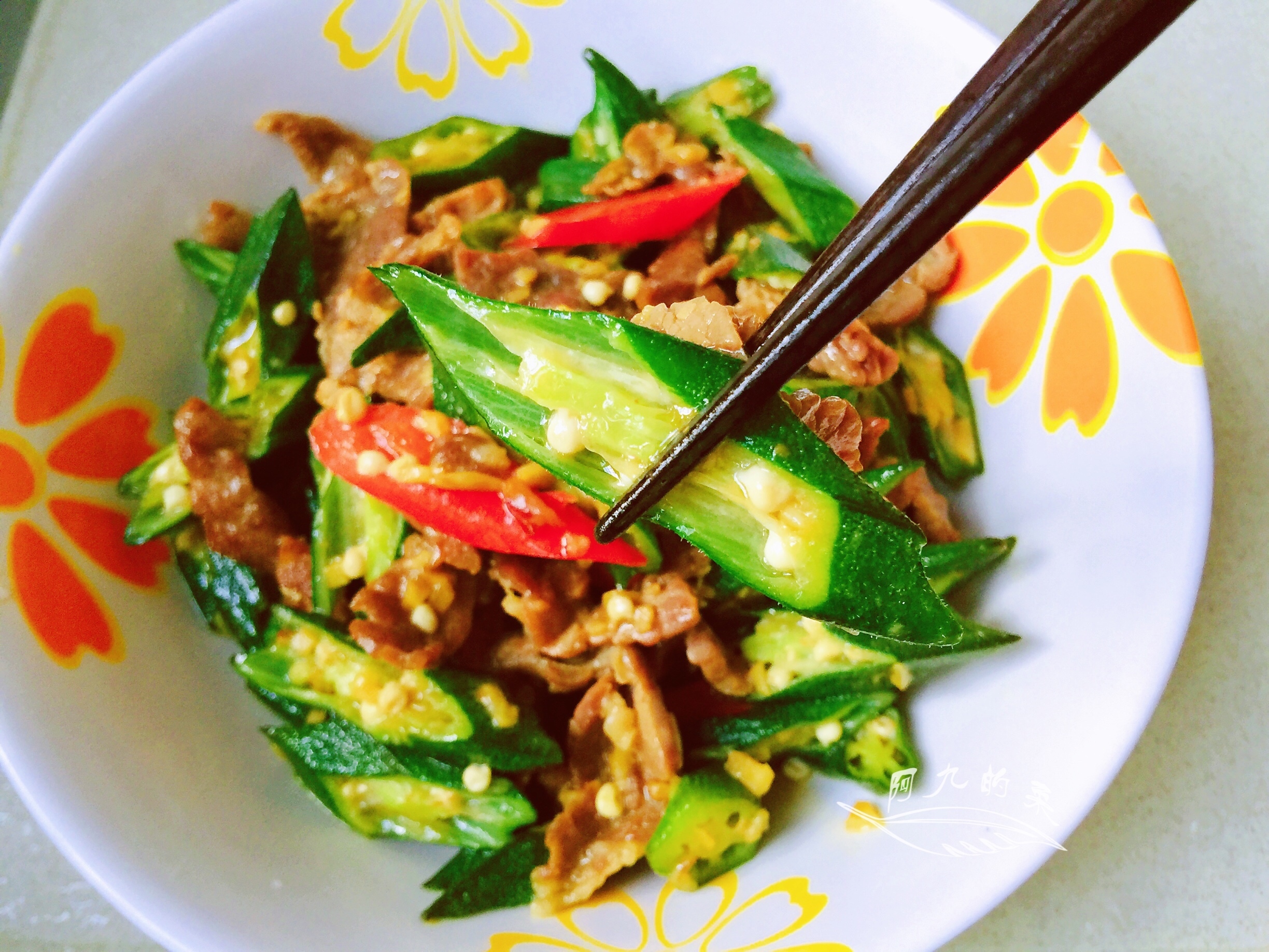 绒毛|9月,这碱性蔬菜要多吃,5块钱一斤,和牛肉炒一起,香到舔盘子