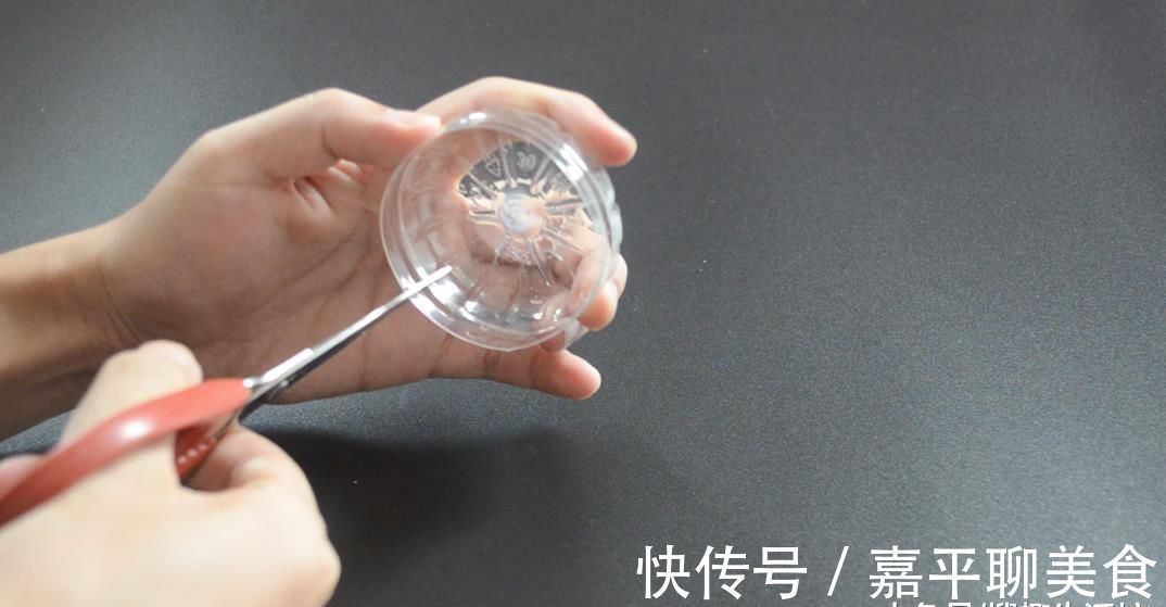 废弃的塑料瓶简单剪几刀, 放在家里有大用处, 看完你会感谢我的