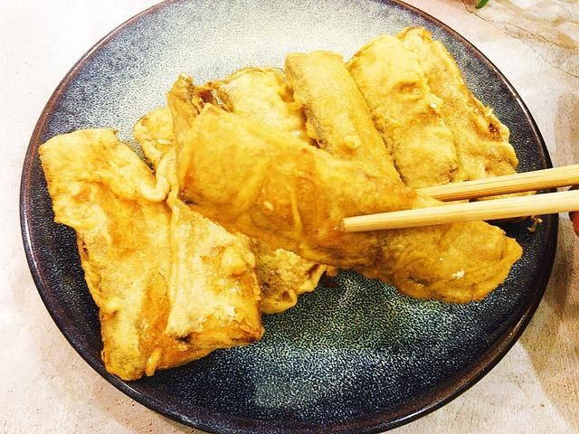 炸带鱼|炸带鱼，用面粉还是淀粉，都不对，难怪炸出来的带鱼一放就软了