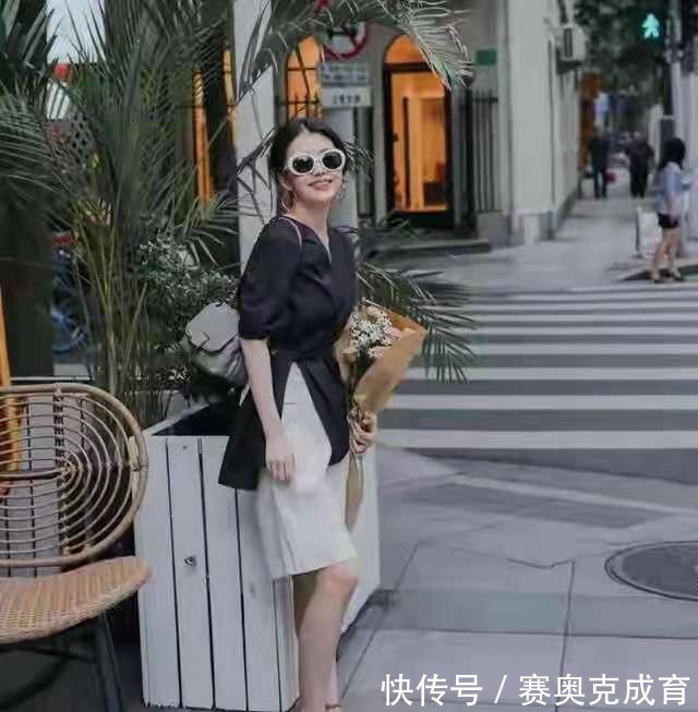 穿搭|夏季的穿搭要简单大气,像三木博主这样穿,真时髦高级