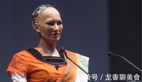 关于人工智能的测试,机器人是否拥有情绪?霍金预言会成真吗?