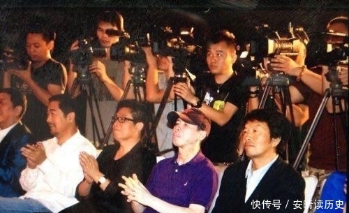 华谊兄弟 张国立拿出1.5亿入股华谊,并保证3年锁仓不卖,苦日子就来了