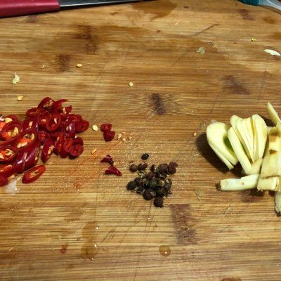  两块钱|两块钱搞定一道家常美食手撕包菜