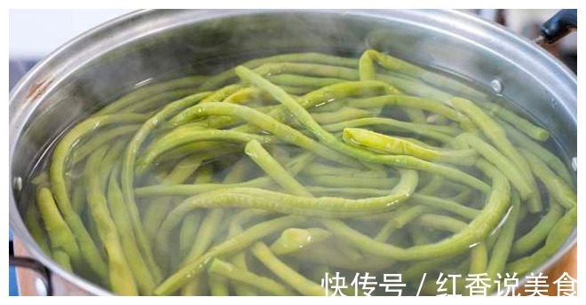 这5种蔬菜晒干后,比新鲜的好吃太多!炖肉炒菜都行,放1年不坏