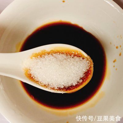 浓郁的酱汁裹满了蟹柳和鸡蛋～绝了