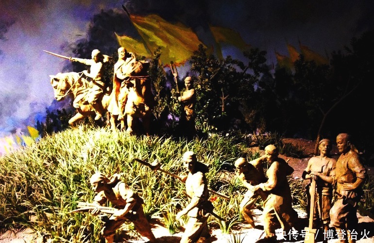 左宗棠|左宗棠立下汗马功劳,“学历”还遭李鸿章嘲笑?慈禧也哭笑不得