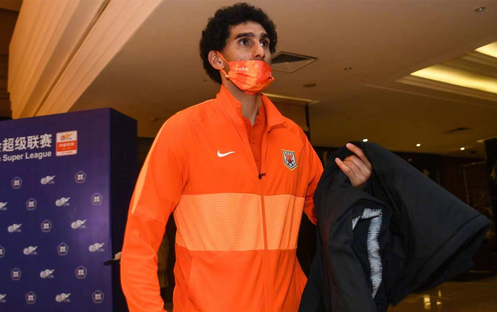 萊昂納多|山東泰山戰(zhàn)河北全力爭勝，費(fèi)萊尼或休戰(zhàn)，萊昂納多反戈舊主成看點