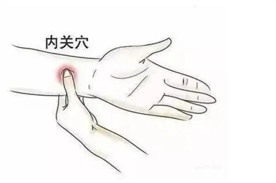 32岁女子猝死街头,医生:这东西每年害死50万人,却有人爱吃