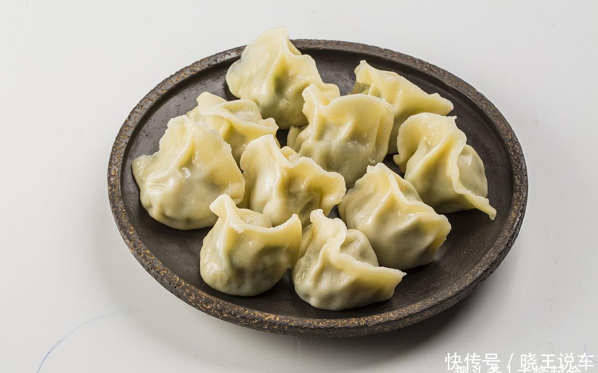 香菇包饺子,牢记3种步骤,很多人不懂,难怪没有饺子馆做的好吃