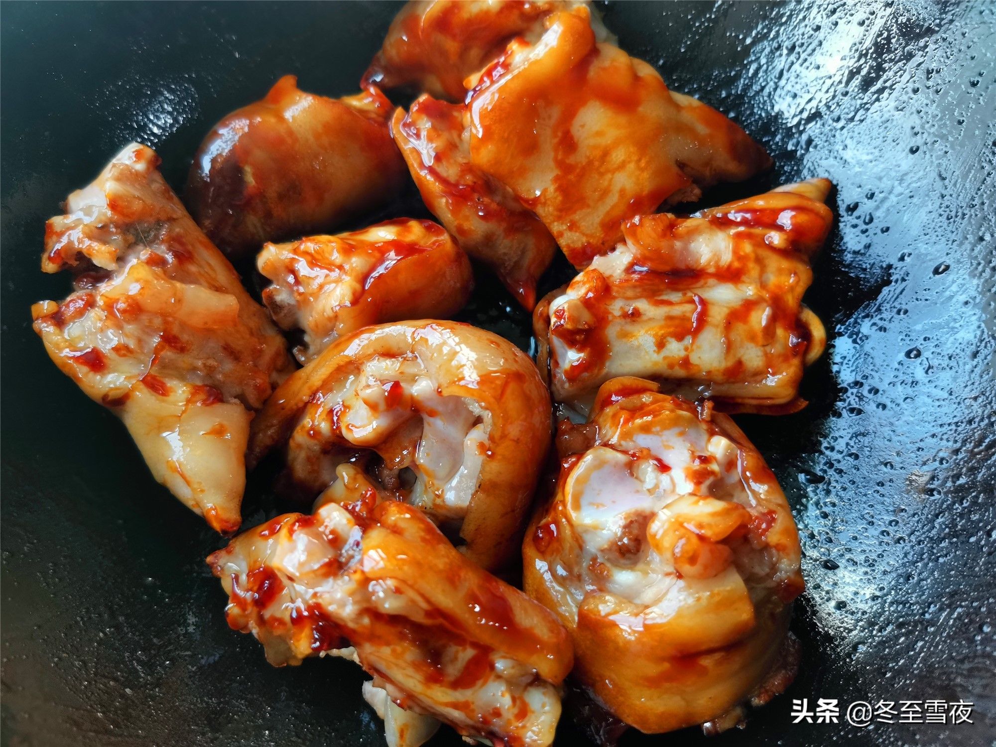 不管南方还是北方，家庭条件好坏，年夜饭必备的一道菜，寓意美好