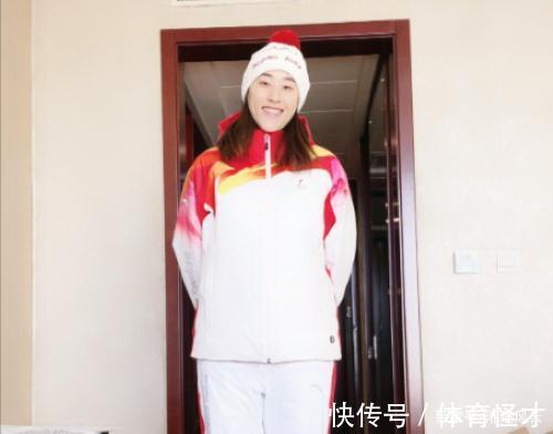 冬奥会|3名国乒队员和3名女排国手参与火炬传递,男帅女靓,巴赫也在其中