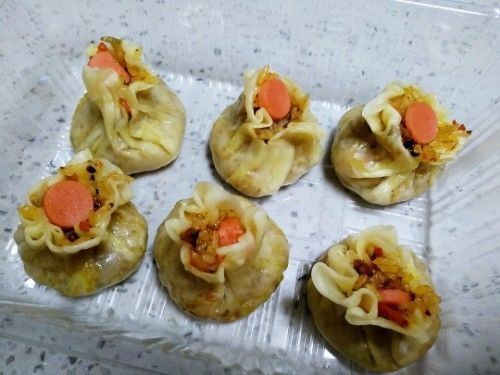  饺子皮|宝藏小吃烧麦，做法很简单，多做一点冷冻起来，想吃蒸一下就行